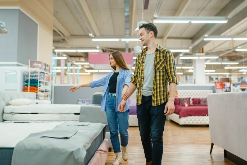 Düğün Alışverişinde Kolaylık Sağlayın: Evlilik Sürecinde Mobilya ve Eşyalar Hangi Sırayla Alınmalı?