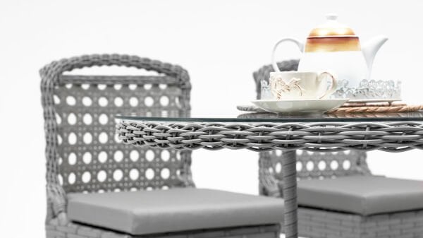 Pernilla S Oval Masa Takımı