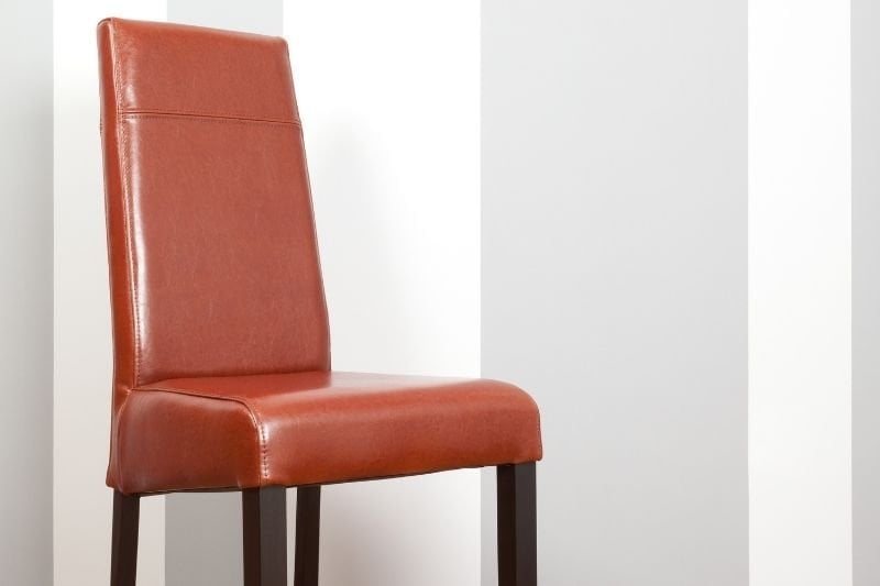 deri sandalye lekesi nasıl çıkar?