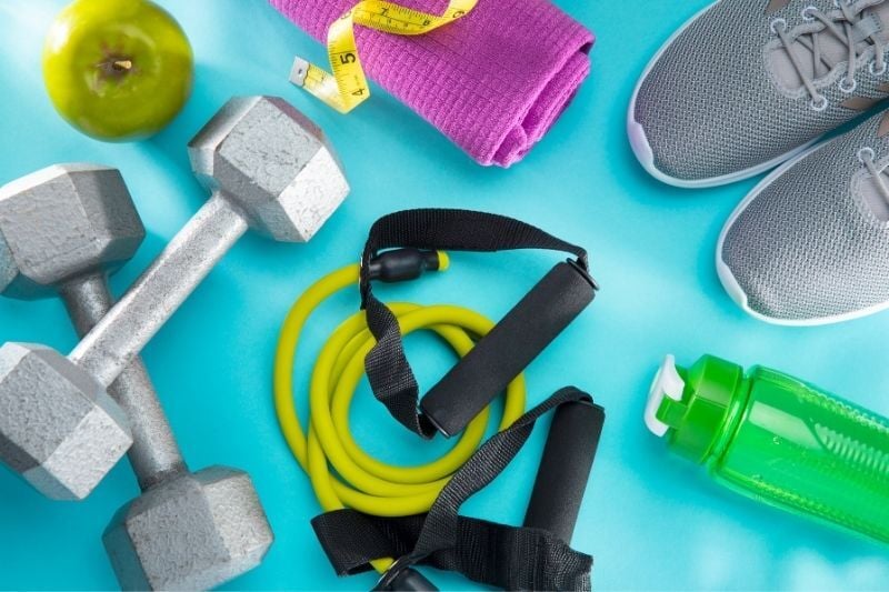 Evde Spor Nasıl Yapılır? Tüm Gün Oturanlar İçin Basit 10 Hareket