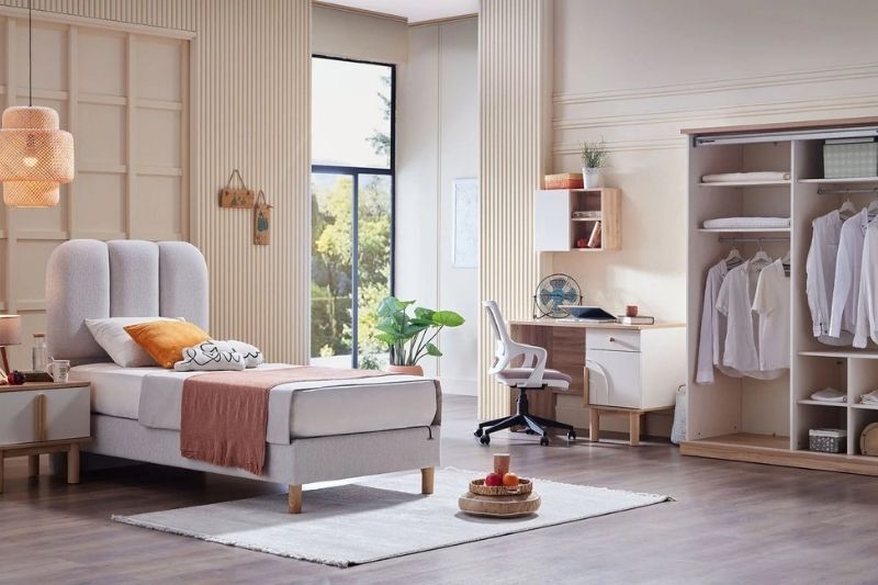 Yeni Lise Hayatına Hazırlık: Genç Odasında Olması Gereken 5 Şey