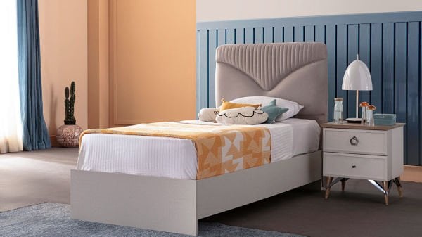 Valencia Genç Odası Başlık