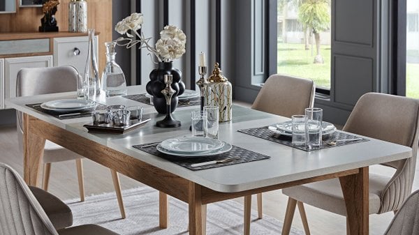 Valencia Açılır Yemek Masası