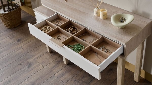 Claris Alternatif Makyaj Masası