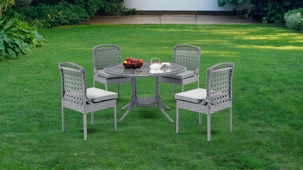 Pernilla S Yuvarlak Masa Takımı